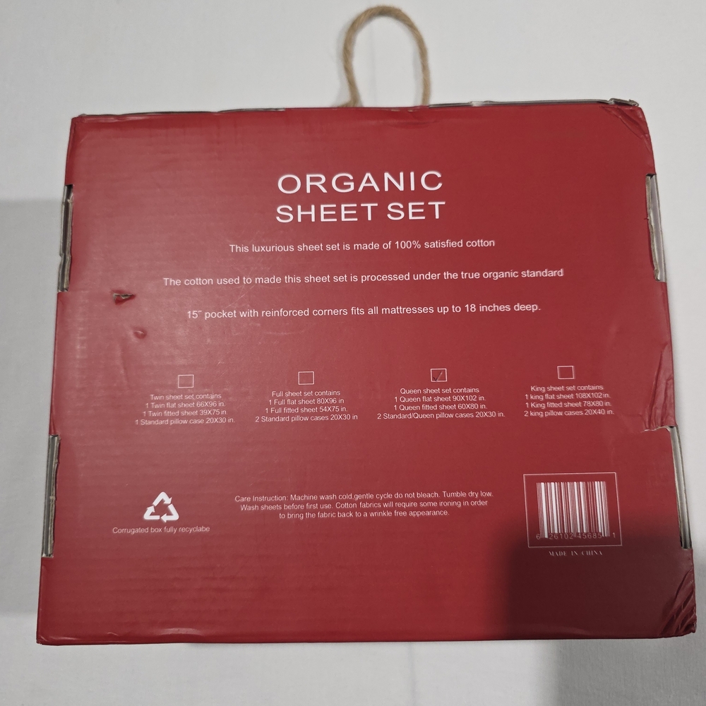 Red Organic Sheet Set - Picture 3 of 3